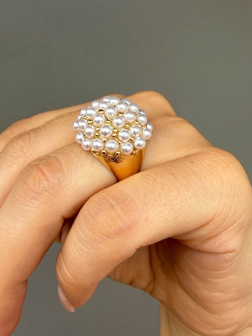 Anthropologie Pearl Cluster Dome Ring - Gold & White - Picture 6 of 8